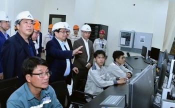 Thủ tướng đề nghị Hòa Phát nghiên cứu sản xuất ray thép