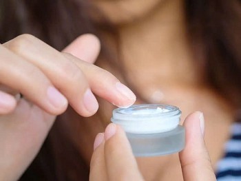 Xử lý nghiêm cơ sở kinh doanh mỹ phẩm kém chất lượng