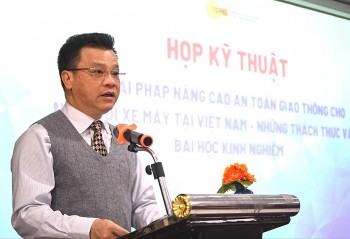 Chuyên gia đề xuất làn đường dành riêng cho xe máy tại nội đô