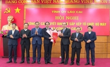 Lào Cai công bố quyết định thành lập các tổ chức Đảng