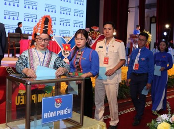 Hơn 37% cán bộ tỉnh Lai Châu là dân tộc thiểu số