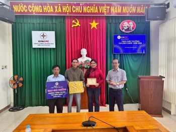 Điện lực Quy Nhơn trao giải thưởng cho các 'Gia đình xanh'