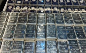 Giá bạc hôm nay 3/3/2025: Bạc ổn định