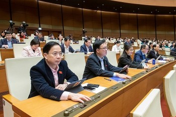 Thông qua Luật Tổ chức Chính phủ (sửa đổi) với nhiều nội dung mới