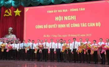 Bà Rịa-Vũng Tàu trao các quyết định về công tác cán bộ