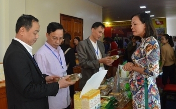 Đưa sản phẩm của bà con dân tộc thiểu số lên ‘sàn’