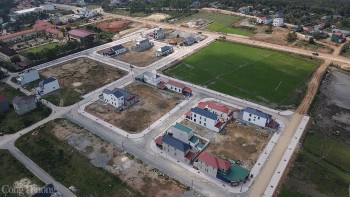 Khang trang những ngôi nhà tái định cư cao tốc Bắc - Nam