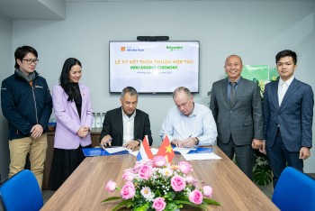 Chuyển đổi xanh trong ngành đóng tàu và cảng biển Việt Nam