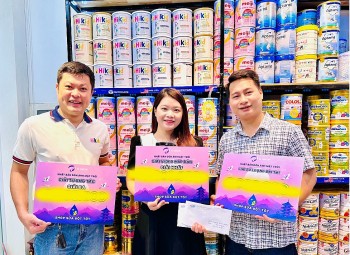 Điều bất ngờ về 'ông chủ' Suabottot.com Phạm Văn Diện