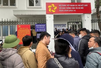 Sở Giao thông vận tải Hà Nội dừng tiếp nhận đổi giấy phép lái xe