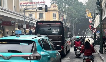 Hà Nội: Hạn chế xe 16 chỗ vào phố cổ từ 1/3