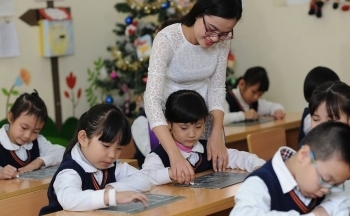 Miễn học phí: Quyết định đầy nhân văn cho nền giáo dục