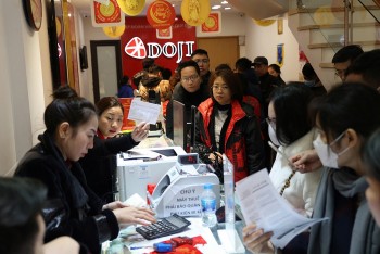 Giá vàng chiều 12/3, lập kỷ lục vượt 94 triệu đồng/lượng, người bán nhiều hơn người mua