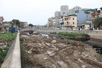 Kênh La Khê ngập rác thải, Hà Nội chỉ đạo 'nóng'