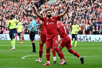 Bảng xếp hạng Ngoại hạng Anh: Liverpool cho Arsenal ‘hít khói'