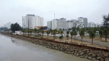 Hình ảnh xấu xí sẽ được TP. Sầm Sơn khắc phục trước mùa du lịch