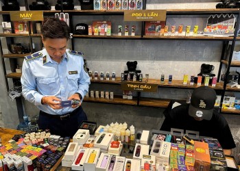 Quản lý thị trường Hà Nội hoạt động thế nào khi chuyển về địa phương?