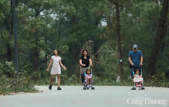 'Hồi sinh' công viên hồ Thuỷ Tiên sau trùng tu ở Huế