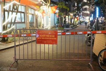 'Ngược đời' phố đi bộ ở Hà Nội vắng như chùa Bà Đanh