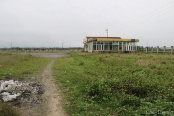 Bến xe Cẩm Xuyên hơn 30 tỷ đồng bỏ hoang cả thập kỷ