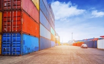 Doanh nghiệp Algeria mời thầu 2.136 container
