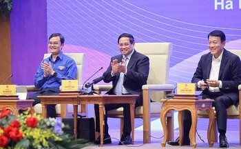 Thủ tướng: Chính phủ đưa ‘đội hình mạnh’ đối thoại với thanh niên