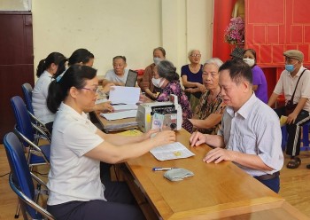 Thủ tướng chỉ đạo khẩn trương chi trả lương hưu tháng 5/2025