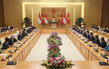 Ảnh: Thủ tướng Phạm Minh Chính hội đàm với Thủ tướng Singapore