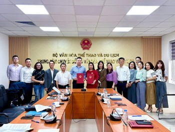 Bàn giao Báo điện tử Tổ Quốc sáp nhập vào Báo Văn Hóa