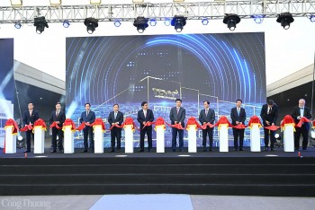 Bộ trưởng Nguyễn Hồng Diên: Thành Công Việt Hưng thêm minh chứng Việt Nam góp mặt chuỗi sản xuất ô tô toàn cầu