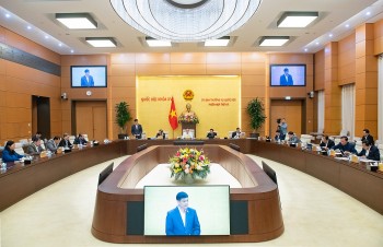 Thường vụ Quốc hội đề nghị giải trình rõ việc đánh thuế xăng, điều hòa