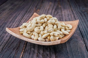 Việt Nam đứng đầu về nguồn cung hạt điều cho Hoa Kỳ, chiếm 87,8%
