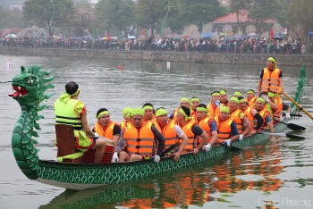 Sôi nổi Giải bơi chải Việt Trì mở rộng năm 2025