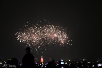 Pháo hoa thắp sáng Phú Thọ dịp Giỗ Tổ Hùng Vương