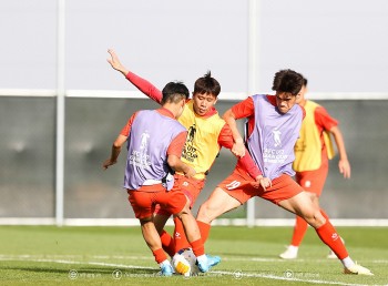 Lịch thi đấu bóng đá 7/4: U17 Việt Nam gặp Nhật Bản