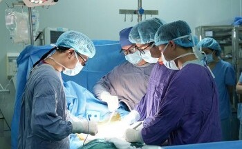 Quảng Ninh ghi dấu ấn với 2 ca ghép thận lịch sử