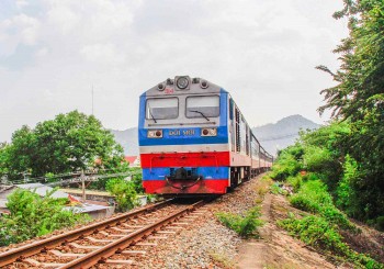 Doanh nghiệp cơ khí trong nước có thể chế tạo được đầu máy, toa xe