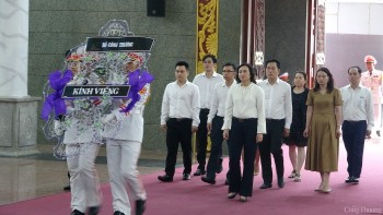 Đoàn Bộ Công Thương viếng phu nhân cố Thủ tướng Võ Văn Kiệt