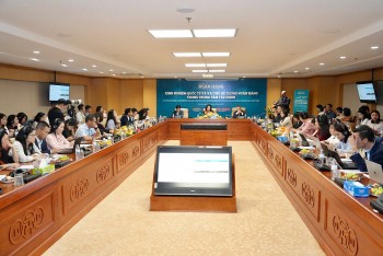 Trung tâm tài chính: Ngân hàng Việt làm gì để không thua trên sân nhà?