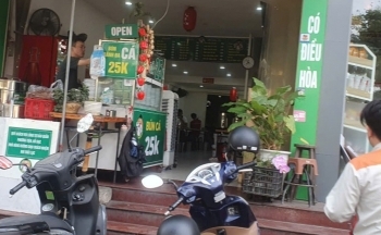 Chuyện lạ Hà Nội: Giữa bão giá, bát bún vẫn chỉ 25.000 đồng
