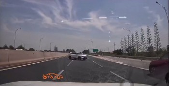 'Thót tim' cảnh ô tô lao ngược chiều cao tốc Hà Nội - Hải Phòng