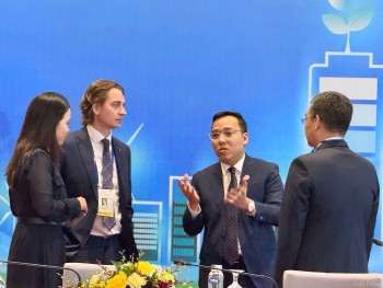 Chuyển đổi năng lượng: Cần thể chế, vốn và con người