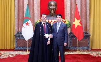 Chủ tịch nước Lương Cường: Việt Nam luôn coi trọng và củng cố quan hệ kinh tế với các nước