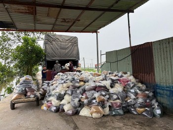 Triệt phá đường dây sản xuất 100 tấn thực phẩm chức năng giả