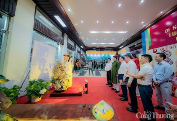 Triển lãm du lịch và di sản văn hóa Việt tại Huế