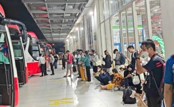 Người dân ‘đổ’ về miền Tây lễ 30/4-1/5, du lịch sôi động