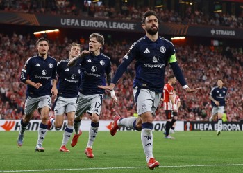 Kết quả bóng đá ngày 2/5: MU đại thắng