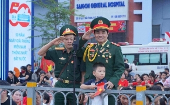 Từ lời nhắn ‘thế hệ các cháu đừng có huân chương’ đến hiệu triệu ‘đôi cánh mới’ của Tổng Bí thư