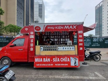 Phụ kiện MAX: Dùng xe hết đăng kiểm bán hàng trôi nổi