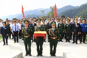 Điện Biên: Khánh thành cột cờ A Pa Chải - biểu tượng thiêng liêng nơi cực Tây Tổ quốc